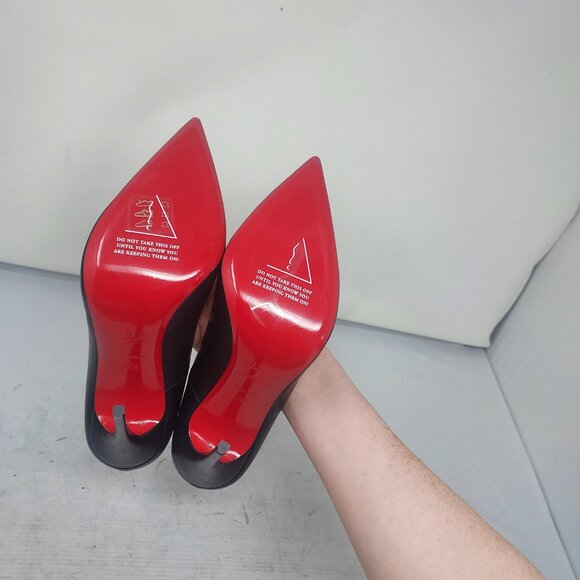 CHRISTIAN LOUBOUTIN So Kate Black Leather Pump - Picture 2 of 11